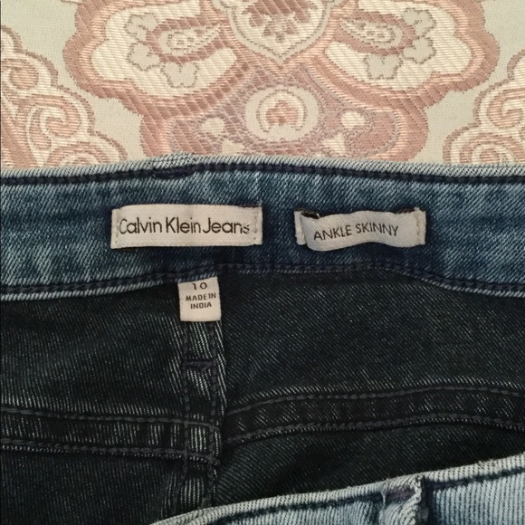 CK Ankle Skinny Jeans - Picture 5 of 7